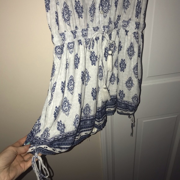 Cute blue romper from Hollister - Picture 2 of 2